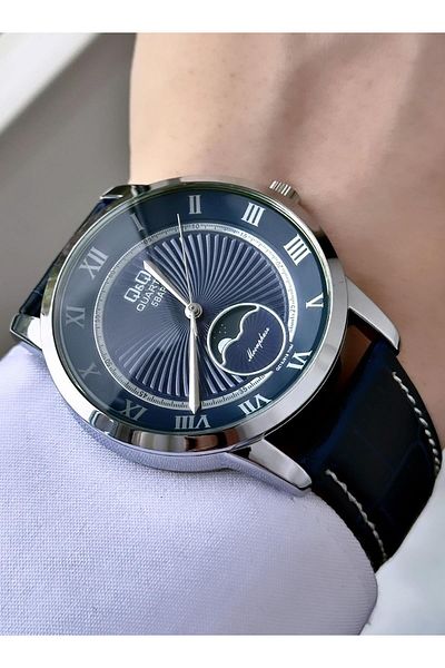 Q&Q  Men's Leather Cord Wristwatch