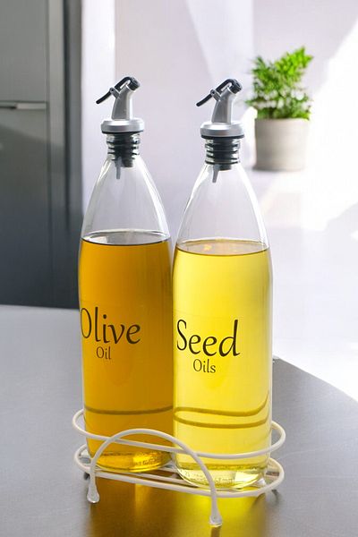 Digithome Aura Cream Colored Set of 2 Oil Pots with Metal Stand - Glass with Clear Label 1000 Cys-18
