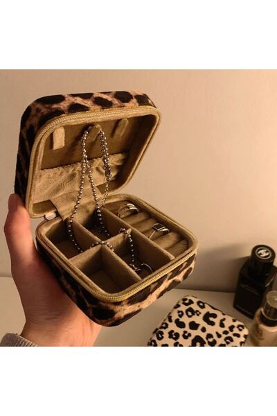 Choice1 صندوق مجوهرات بطبعة جلد النمر محمول للسفر لتخزين أقراط الخواتم والقلا...