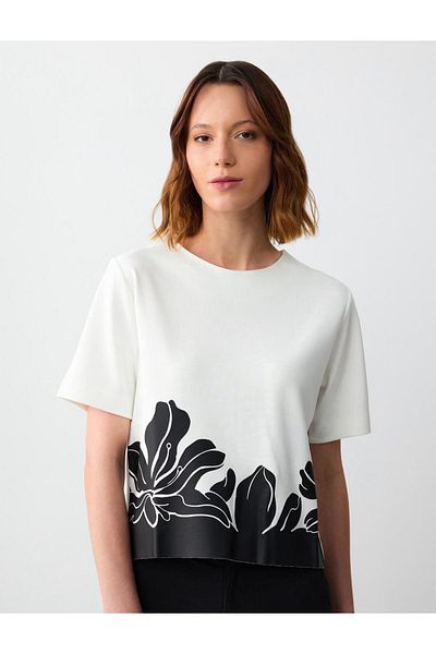 Jimmy Key White Round Neck Short Sleeve Floral Print Knitted T-Shirt