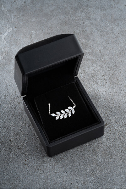 Silvano Jewelry 925 Ayar Gümüş Işıklı Kutuda Yaprak Kolye