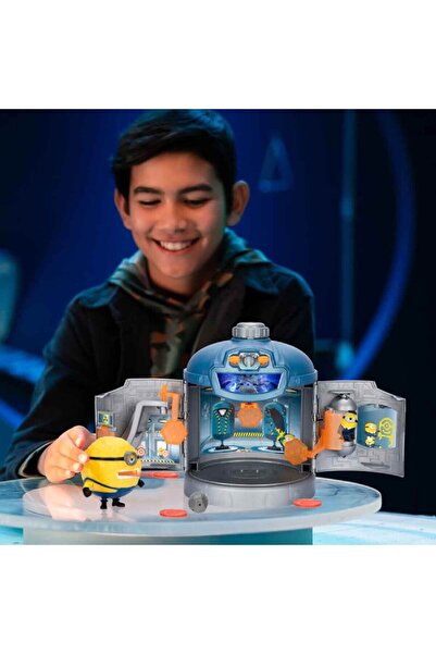 GIOCHI PREZIOSI Minions Sesli ve Işıklı Dönüşen Sürpriz Oyun Seti
