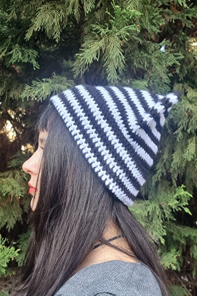 KRIMO Felix Kpop - Knitted Beanie with Cat Ears