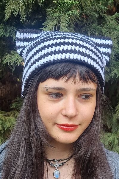 KRIMO Felix Kpop - Knitted Beanie with Cat Ears