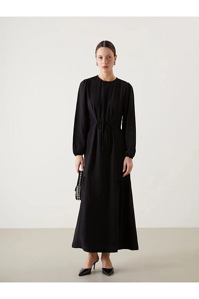 LC Waikiki Γυναικείο φόρεμα LCW Modest Black Crew Neck