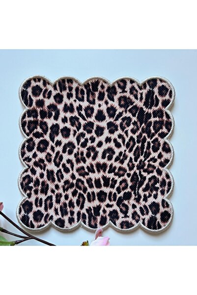 DECO Leopar Desenli Dijital Baskılı, Kenarı Bej  Nakışlı Dekoratif Kokteyl Peçeteleri
