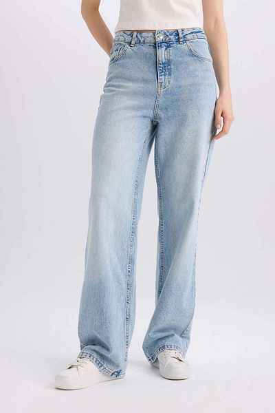 DeFacto 90er Jahre Jeans mit hoher Taille und weitem Bein – E4269ax25sp