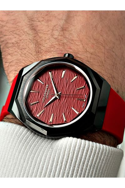 Lee Cooper 5 Atm Waterproof Special Design Men's Wristwatch - Silicone Cord