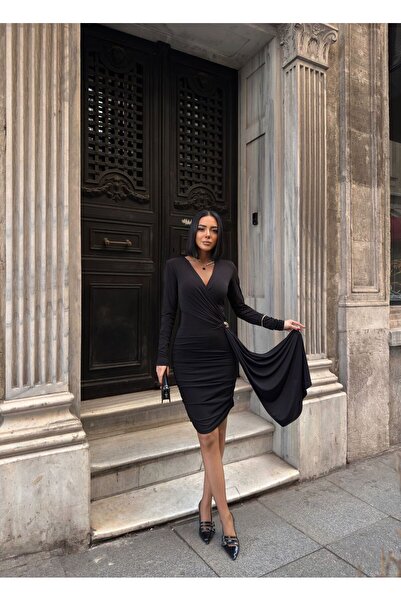 aytenli Rochie din țesătură nisipoasă cu mânecă lungă, cu decolteu în V, cu broșă aurie