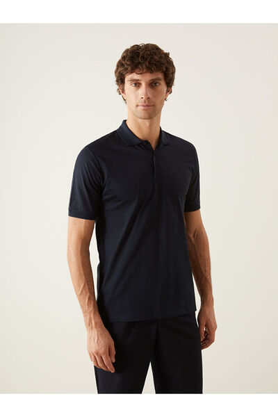 LC Waikiki تي شيرت رجالي من القطن الممشط بأكمام قصيرة وياقة روبا مطوية من UZG...