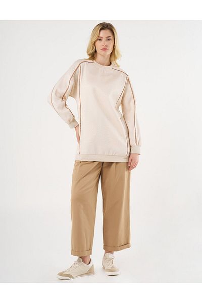 KYR Κρεμ Ρουχ Off Shoulder Γκοφρέ Φούτερ
