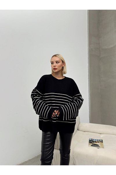 Olcay Casual Striped Crew Neck Knitwear Sweater - Black 8238