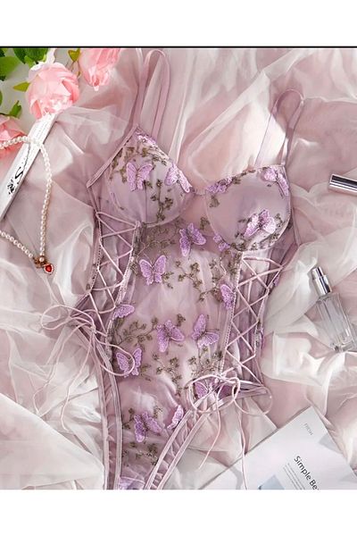 LORE SORTA LINGERIE Broderie elegantă de fluture violet cu spatele în V adânc și fundul tanga