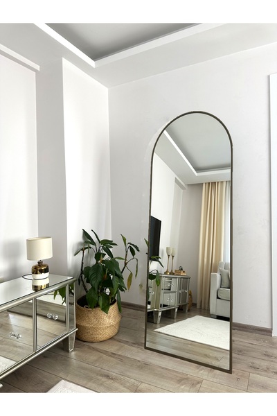 EFFE YAPI DEKOR 180X60 Cm Oval Model Eskitme Metal Çerçeveli Ayaklı Boy Aynası