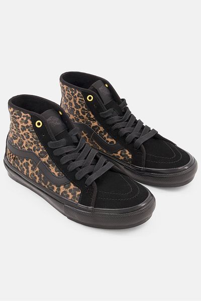 Vans Men Skate Sk8 Lace Up High Cut Shoes, Black