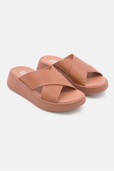 Fitflop صندل نسائي مسطح سهل الارتداء، لون بني