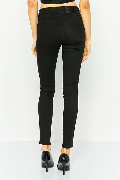 WRANGLER Women Regular Fit High Rise Solid No Stretchable Jeans, Black