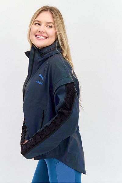Puma Women Sportswear Fit Long Sleeve Outdoor Hooded Jacket, Grey