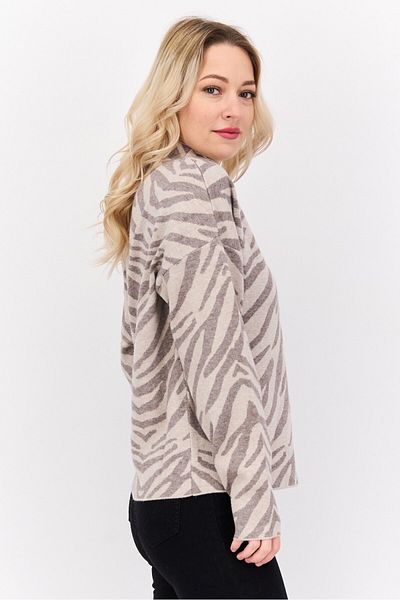 Carmen Marc Valvo Women Mock Neck Jacquard Print Long Sleeves Sweater, Grey