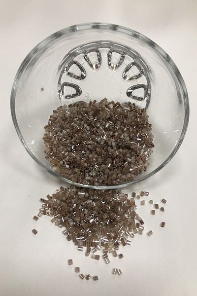 Hayalperest boncuk Χάντρες κοπής χρώματος εδάφους (2-2,5mm)