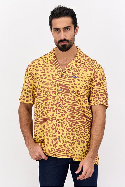 WRANGLER Men Regular Fit Allover Print Short Sleeves Casual Shirt, Yellow Combo