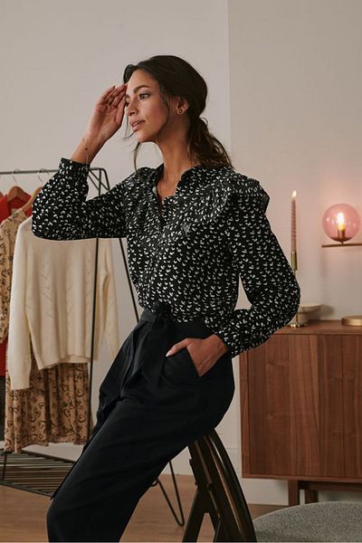 Tchibo Women Spread Collar Long Sleeve Allover Print Top, Black