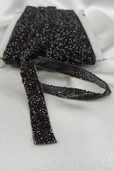 Hayalperest boncuk Black Iron-On Adhesive Strip
