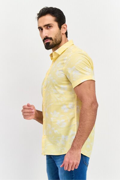 Perry Ellis Men Stretch Fit Short Sleeves Allover Printed Casual Shirt, Yellow Combo