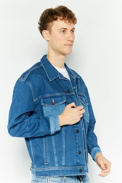 WRANGLER Men Textured Long Sleeve Denim Jacket, Blue