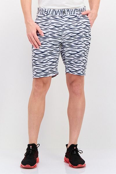 Vintage 1946 Men Sportswear Fit Animal Print Outdoor Shorts, Multicolor