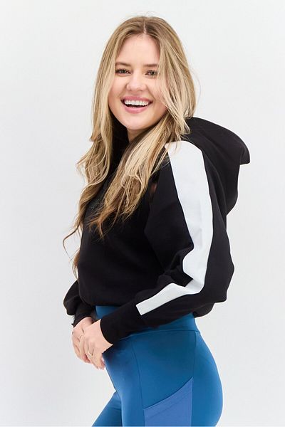 Puma Women Sportswear Fit Long Sleeve Outdoor Hooded Bodysuit, Black