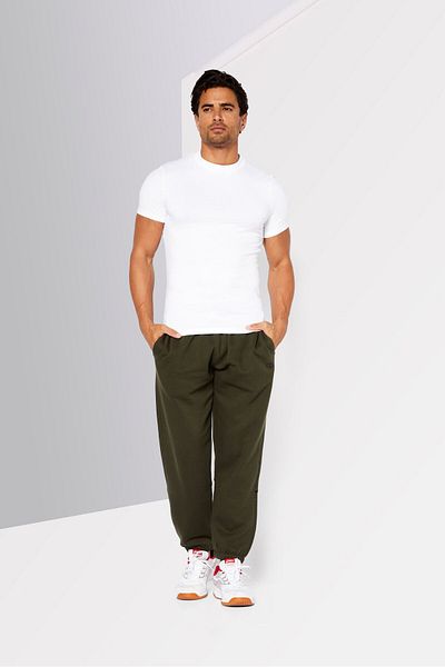 DKNY Sport Men Relaxed Fit Brand Logo Training Jogger Pant, Army Green