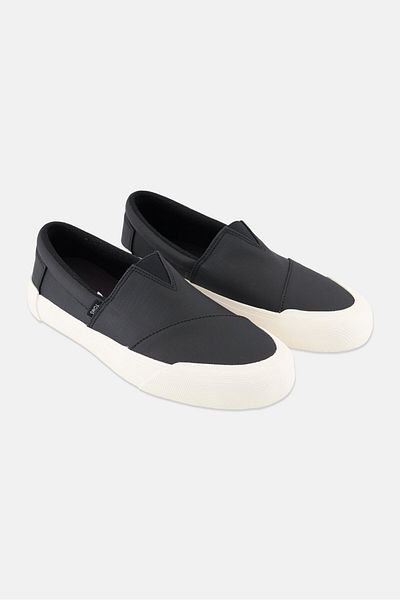 Toms Women Slip On Casual Shoes, Black