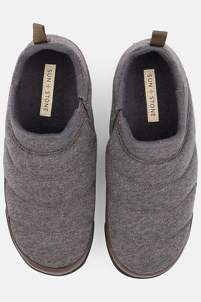 Sun Stone Men Derek Quilted Slip On Casual Shoes, Grey