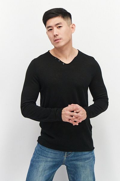 CELIO Men V Neck Long Sleeve Plain Sweatshirts, Black
