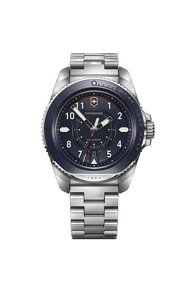 Victorinox Mens Watch 241978, Quartz, 43mm, 20atm