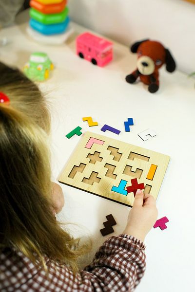 Store Wooden 11 Piece Educational Shape Nesting Game - Recognizing Colors and Shapes - Puzzle - Montessorri