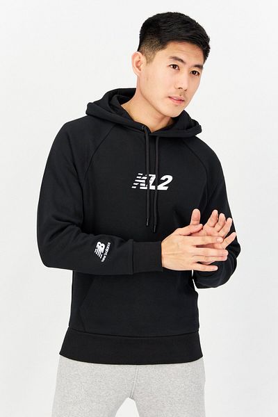 New Balance Men Sportswear Fit Long Sleeve Outdoor Sweatshirt, Black