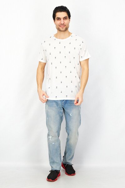 Isle Of Tees Men Crew Neck Short Sleeves Allover Print T-Shirt, White