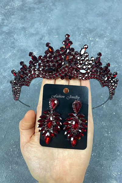 Hayalperest boncuk Set de cercei și coroană de mireasă cu henna din piatră de la Tokyo Burgundy