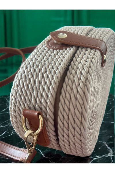 Flow Mi̇sseale Straw Weave Crossbody Bag