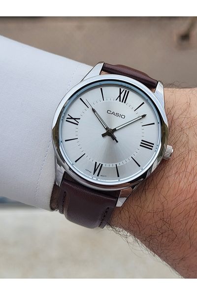 Casio ساعة يد رجالية باللون البني