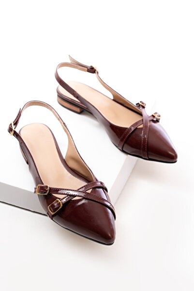 DURUNUN BUTİĞİ Claret Red Patent Leather Double - 2 cm Heeled Pointed Toe Shoes