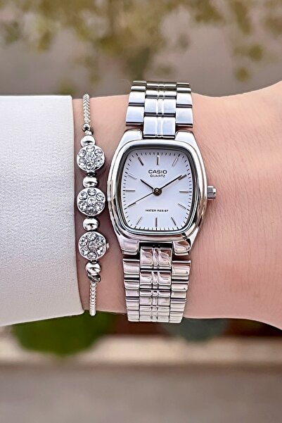 Casio Gümüş Renk Kadın Kol Saat