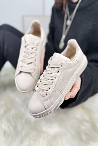İmerShoes Beige Sneaker - Lace-Up, Star Detail, Serrated Sole, Oval Toe Comfortable Sports Shoes 602