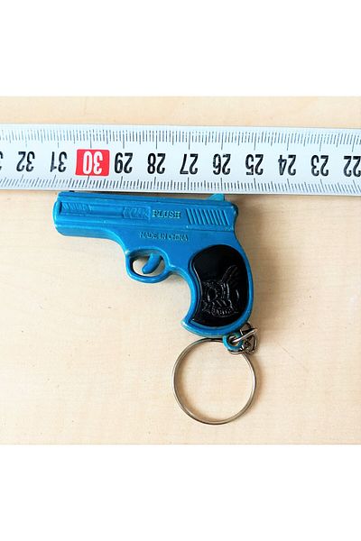 SANAT TACİRİ China Made Gun Form Plastic Keychain - Collectibles, No 8