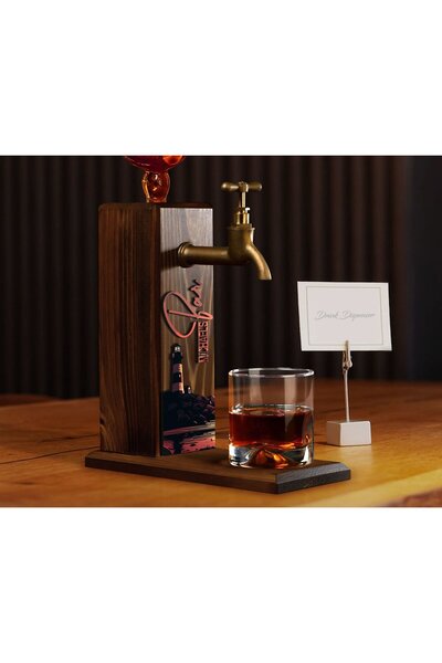 Bk Gift Kişiye Özel Kabartma İsimli Manzara Tasarımlı Musluklu Ahşap Viski Standı-8 Viski Çeşmesi, D