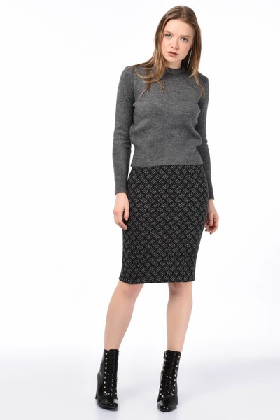 Cotton Mood 8525286 تنورة قلم رصاص بـ شق خطوط بنمط كشميري مع خصر مطاطي كاكي