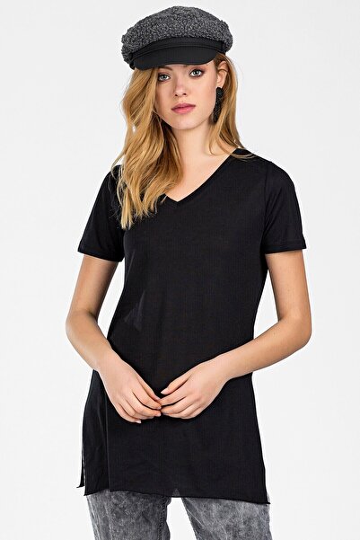 Cotton Mood 9041038 تي شيرت برقبة على شكل حرف V وأكمام قصيرة شق أسود