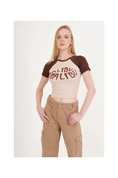 Cotton Mood 23254271 بلوزة قصيرة الأكمام مطبوعة من كاشكورس ماليبو باللون البني